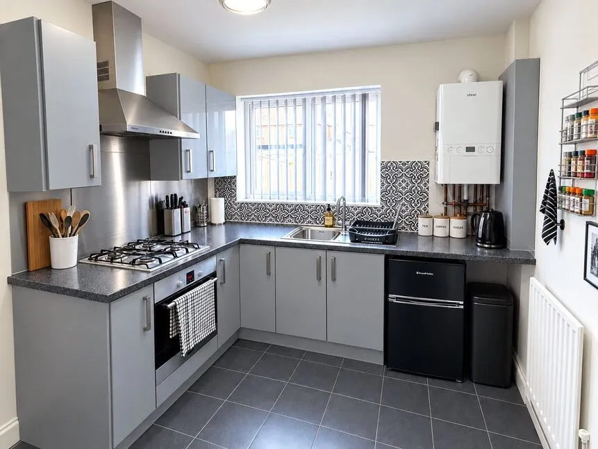Bly Road, Darfield, S73, photo 5