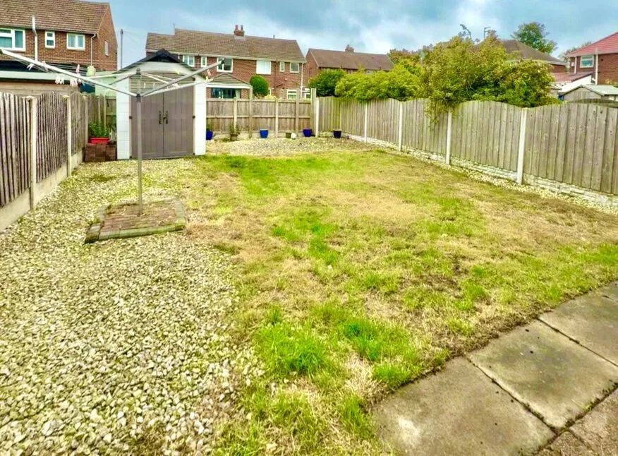 Bly Road, Darfield, S73, photo 15