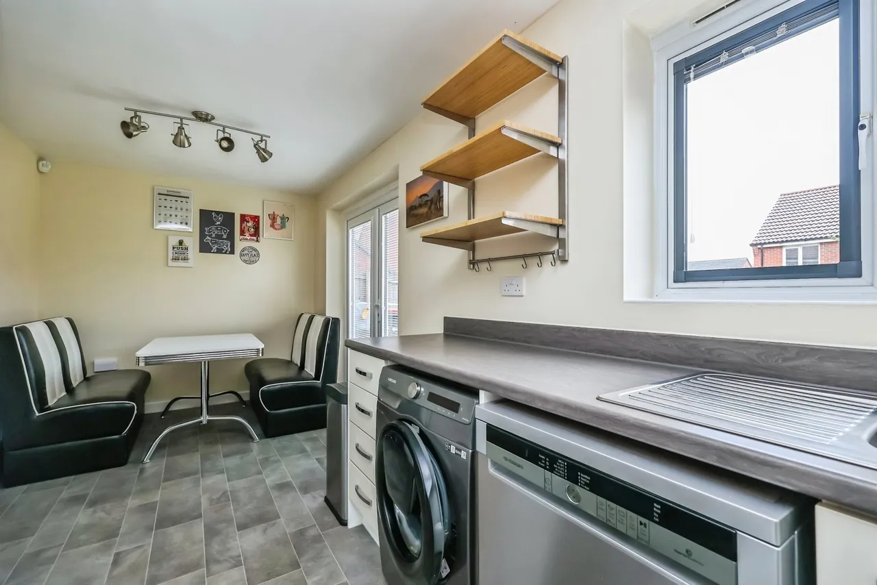 Spitfire Way, Hucknall, NG15, photo 6