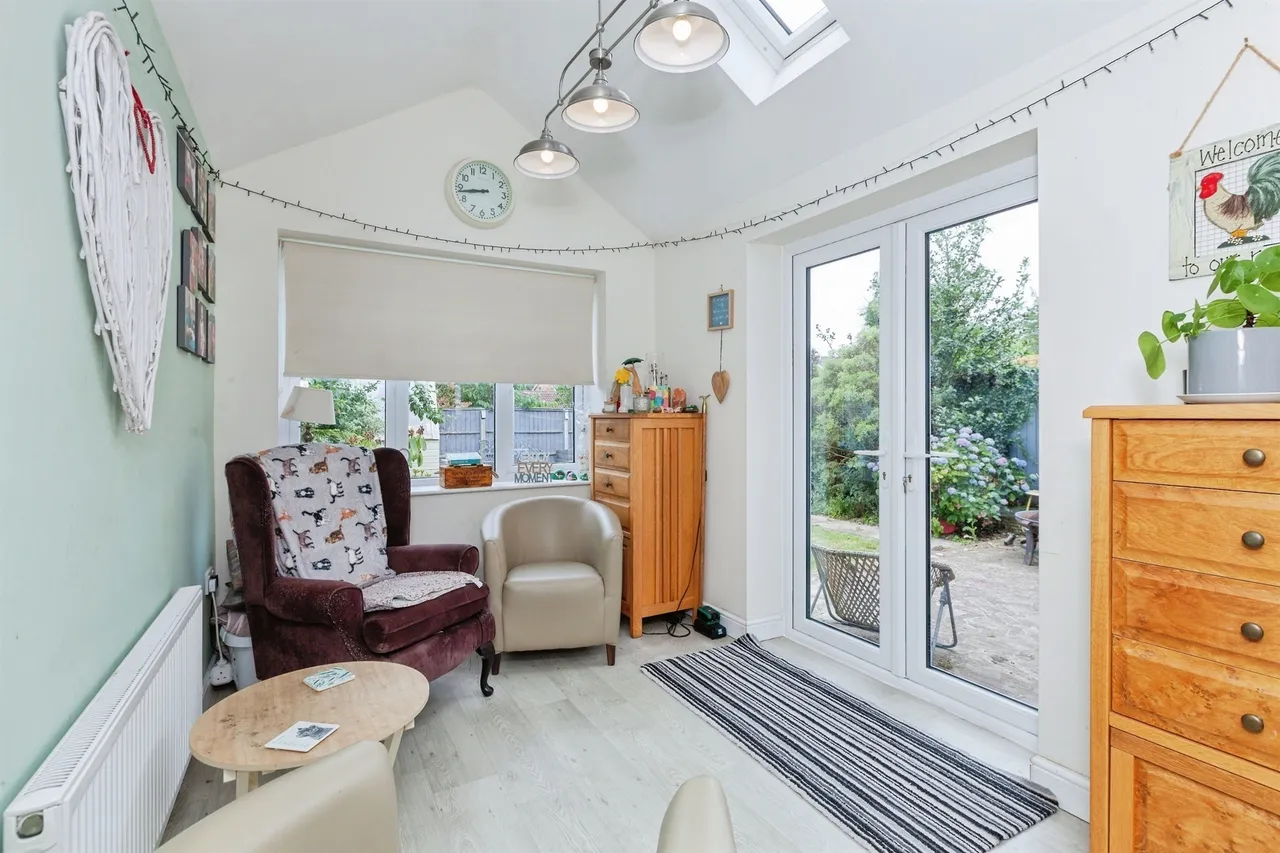 5 bed house for sale — Newquay Close, Hinckley