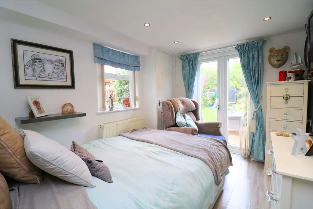 Burghley Drive, West Bromwich, B71, photo 9