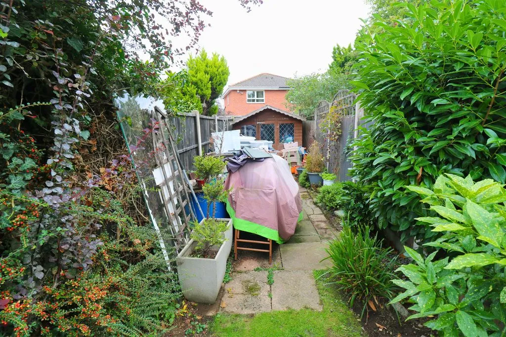Burghley Drive, West Bromwich, B71, photo 13