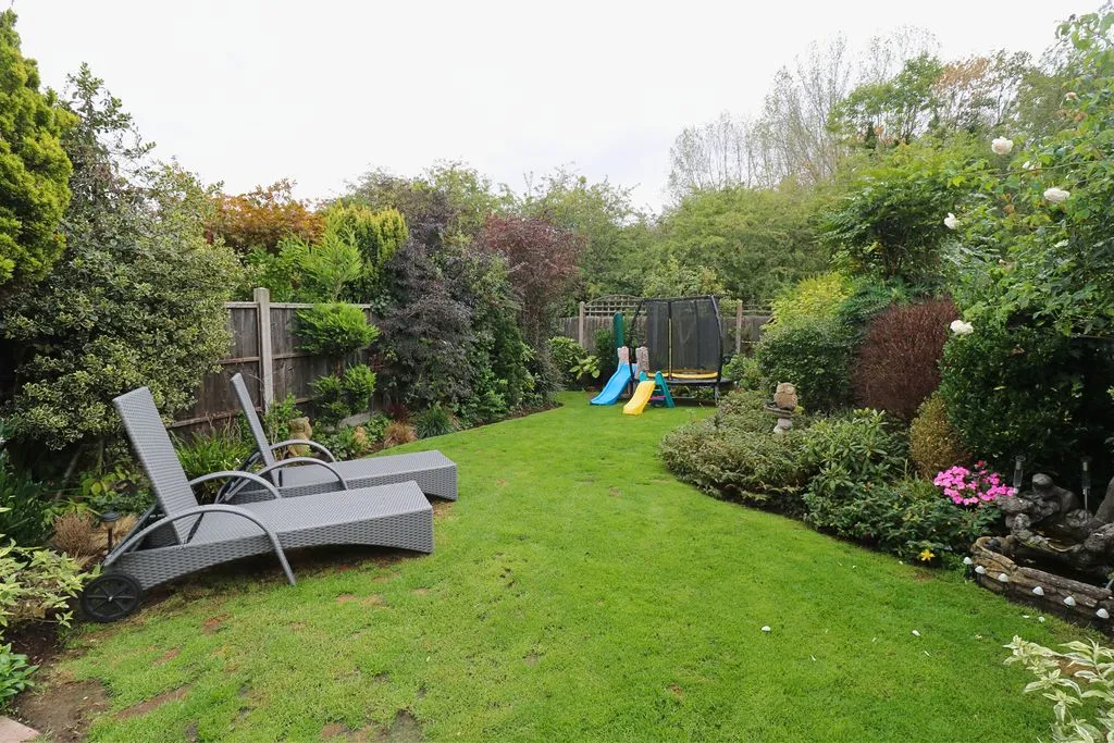 Burghley Drive, West Bromwich, B71, photo 14