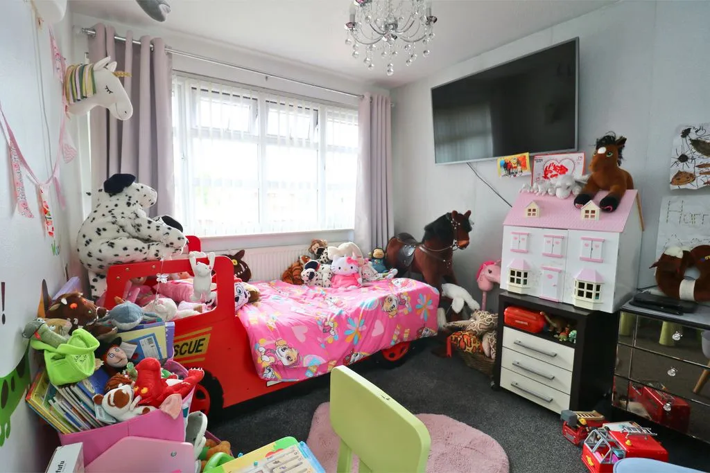 Burghley Drive, West Bromwich, B71, photo 10