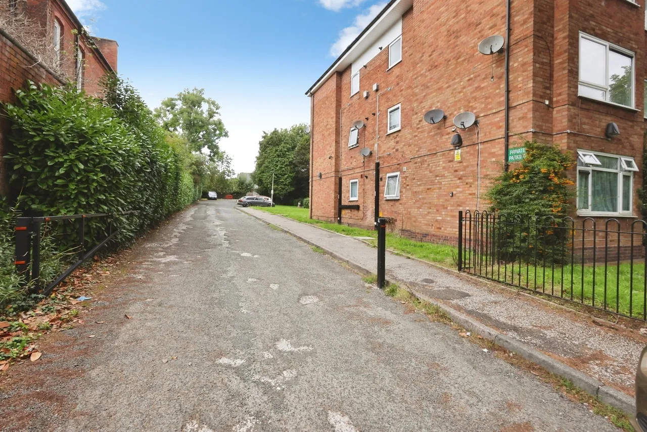 Alcester Road South, Birmingham, B14, photo 4