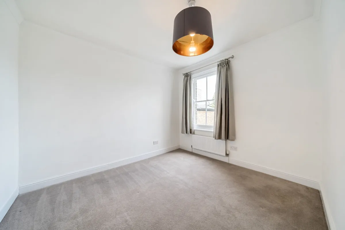 Trott Street, London, SW11, photo 4