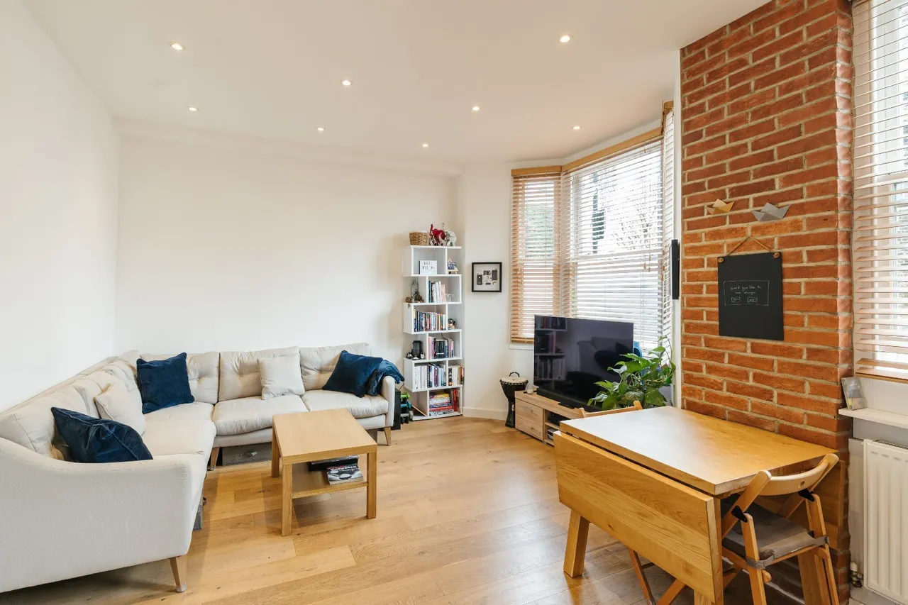 St Peters Street, Angel, N1, photo 8