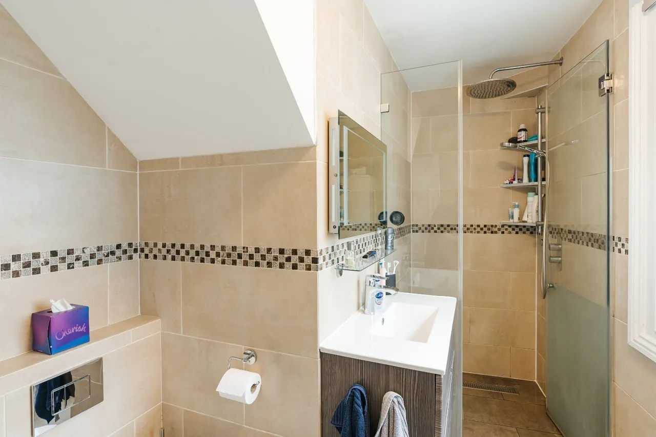St Peters Street, Angel, N1, photo 13