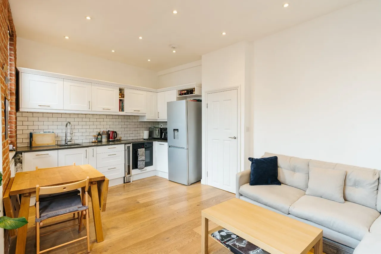 St Peters Street, Angel, N1, photo 9