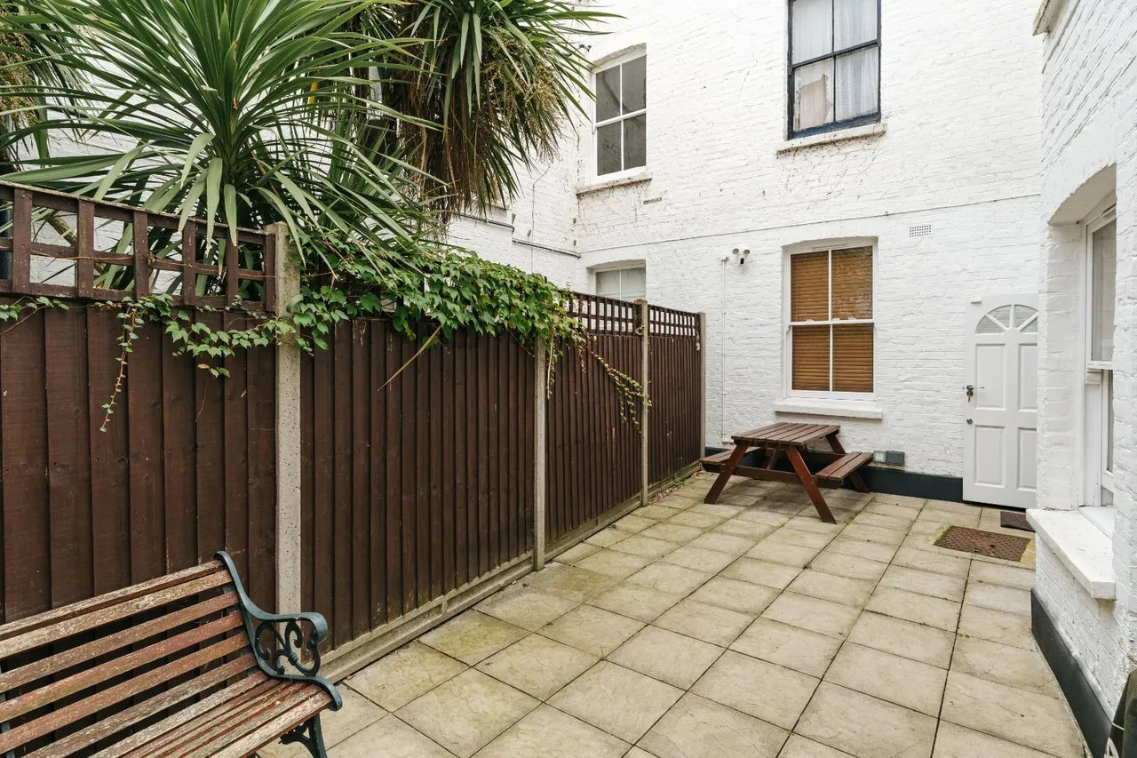 St Peters Street, Angel, N1, photo 6