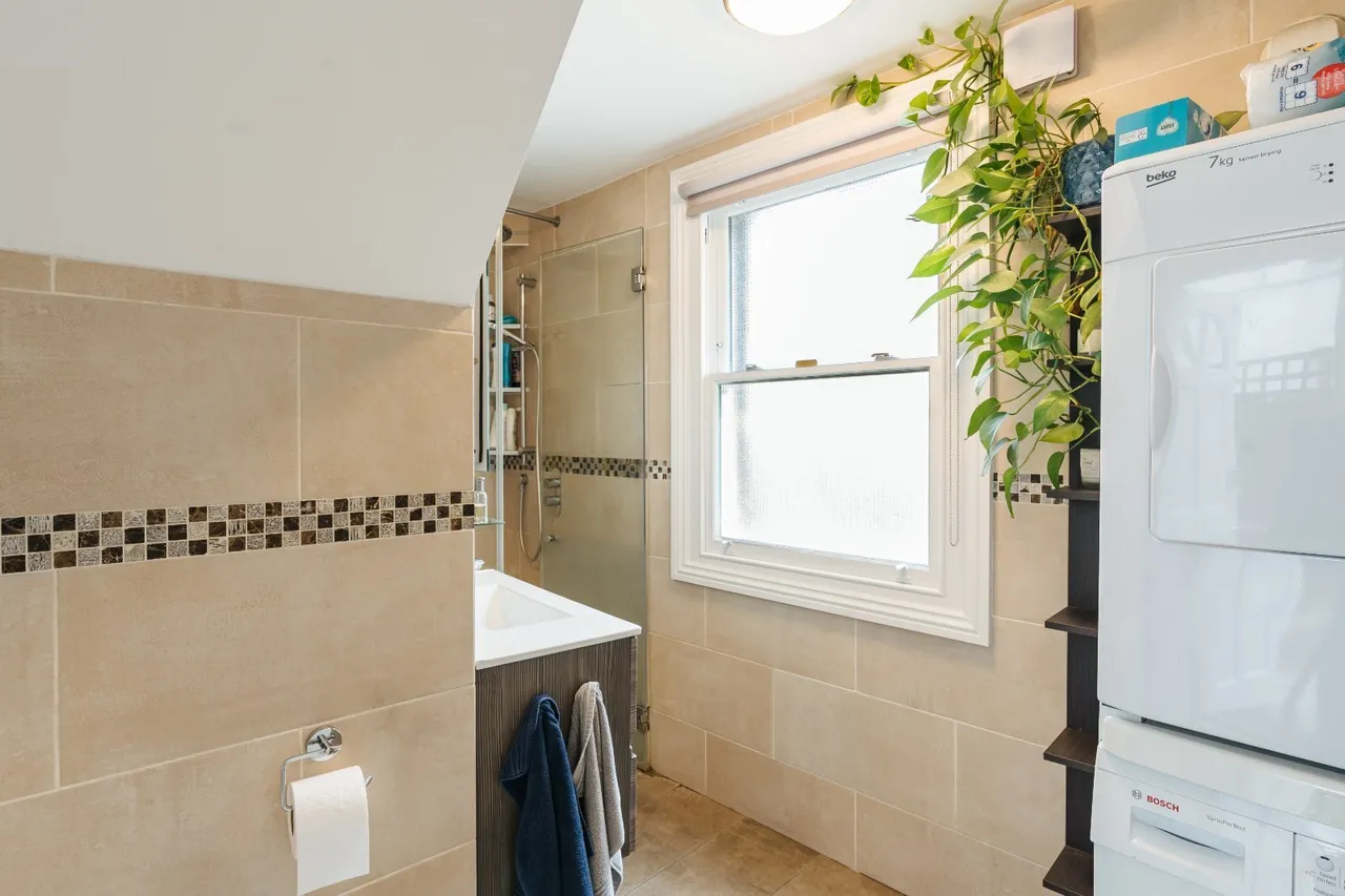 St Peters Street, Angel, N1, photo 12