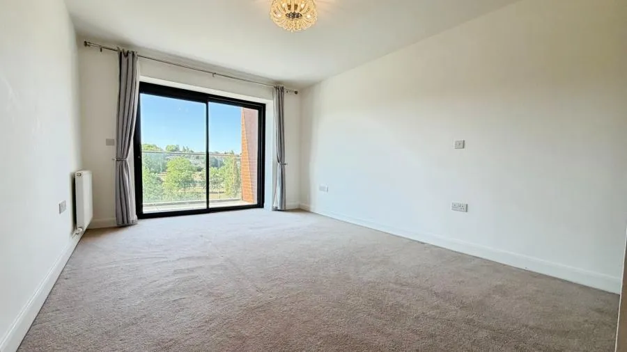 Racecourse Road, Newbury, RG14, photo 6