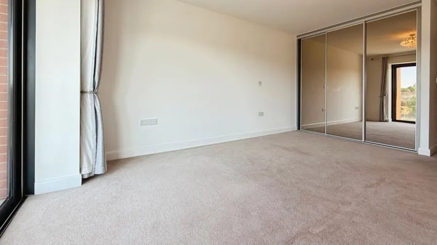 Racecourse Road, Newbury, RG14, photo 7