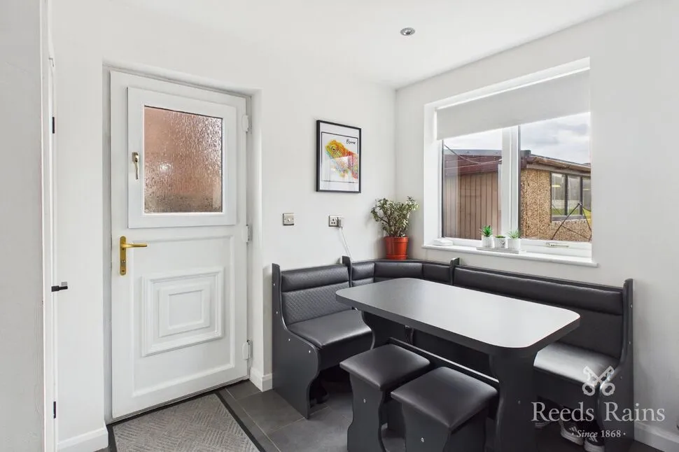 Windermere Road, West Yorkshire, WF10, photo 5