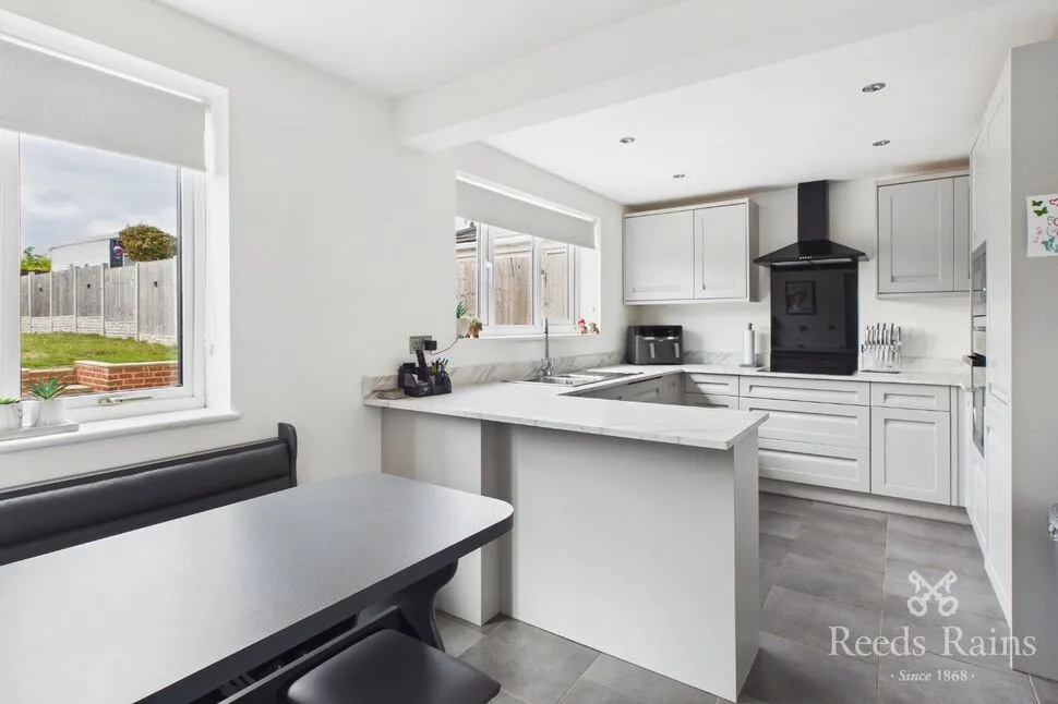 Windermere Road, West Yorkshire, WF10, photo 4