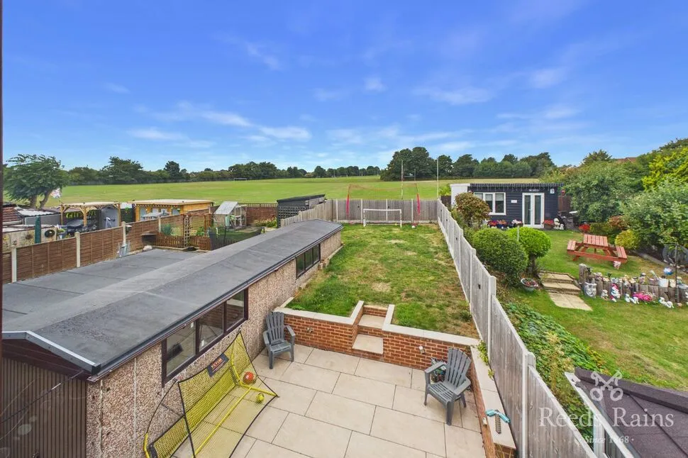 Windermere Road, West Yorkshire, WF10, photo 11