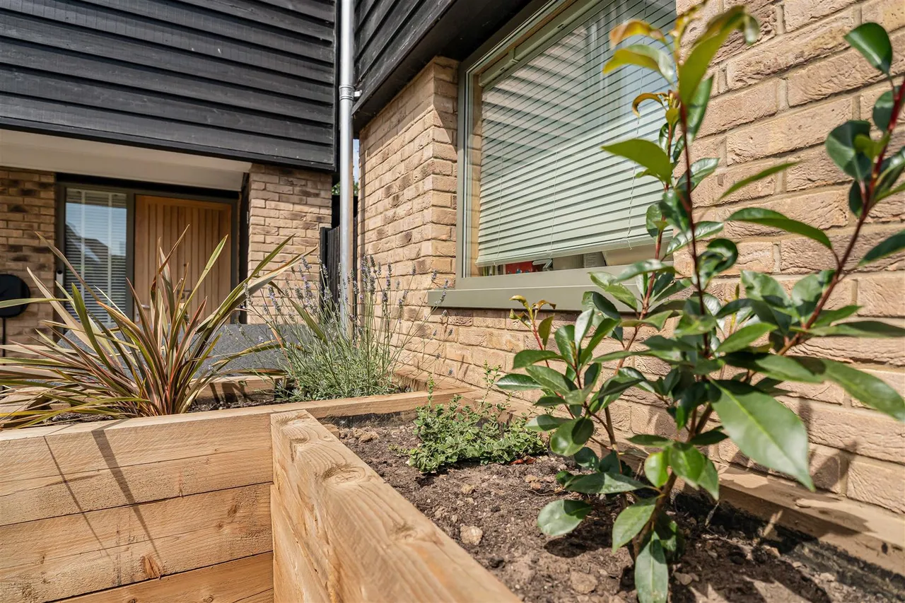 Royal Way, Trumpington, CB2, photo 25