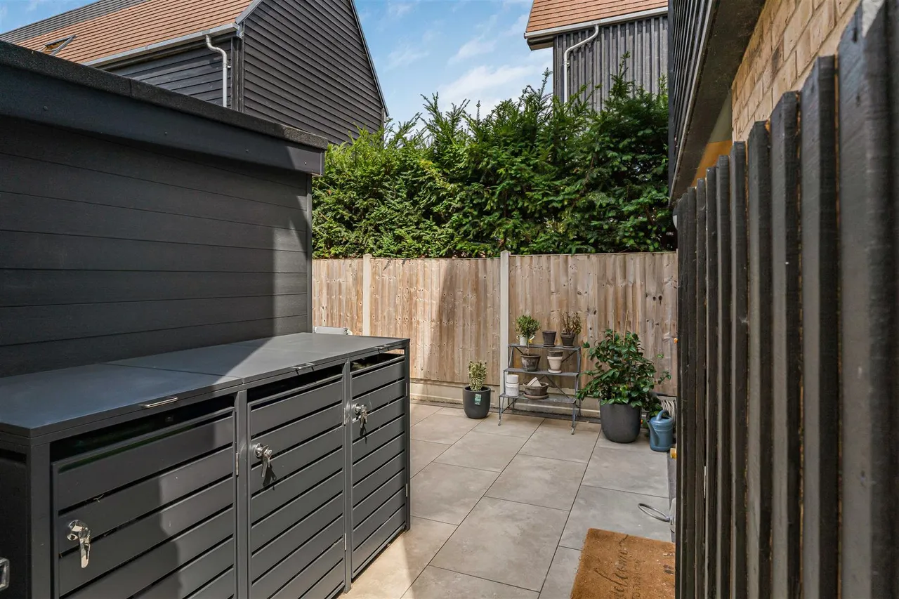 Royal Way, Trumpington, CB2, photo 19