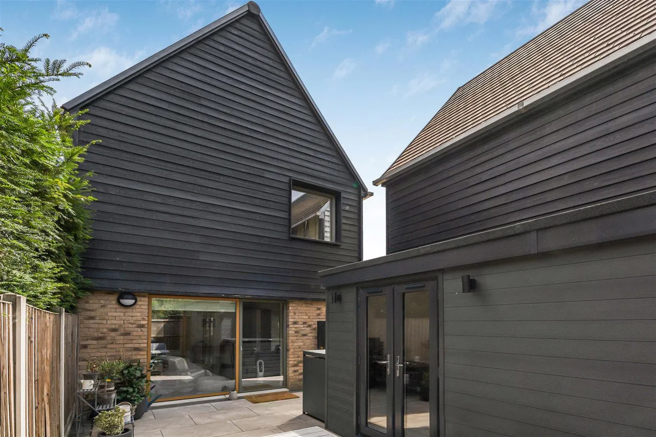 Royal Way, Trumpington, CB2, photo 21