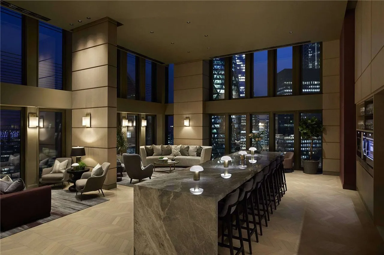 Houndsditch, London, EC3A, photo 16