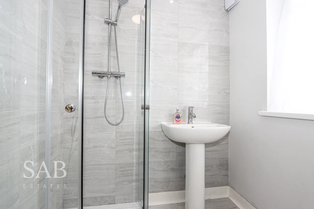 Beechwood Avenue, Greenford, UB6, photo 10