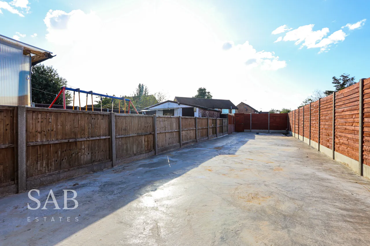 Beechwood Avenue, Greenford, UB6, photo 13