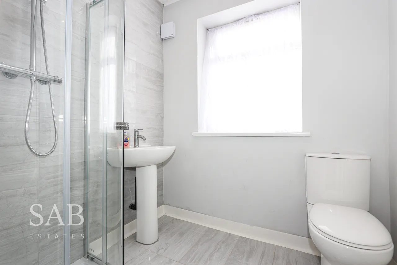 Beechwood Avenue, Greenford, UB6, photo 9