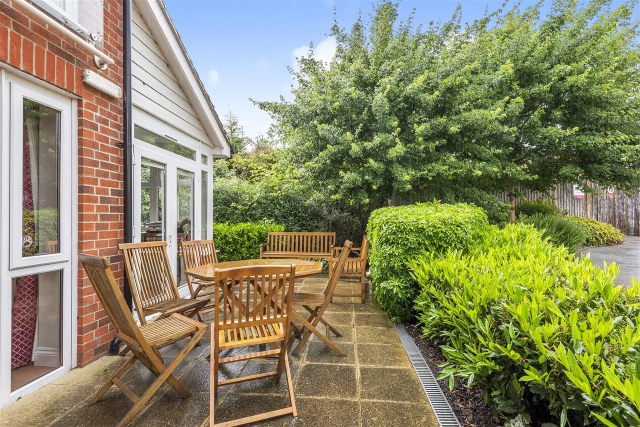 Broomstick Hall Road, Waltham Abbey, EN9, photo 12