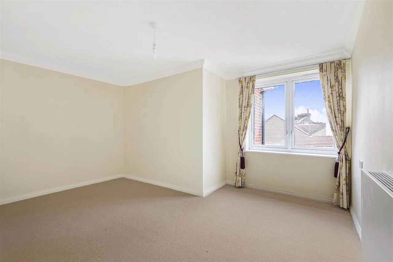 Broomstick Hall Road, Waltham Abbey, EN9, photo 8