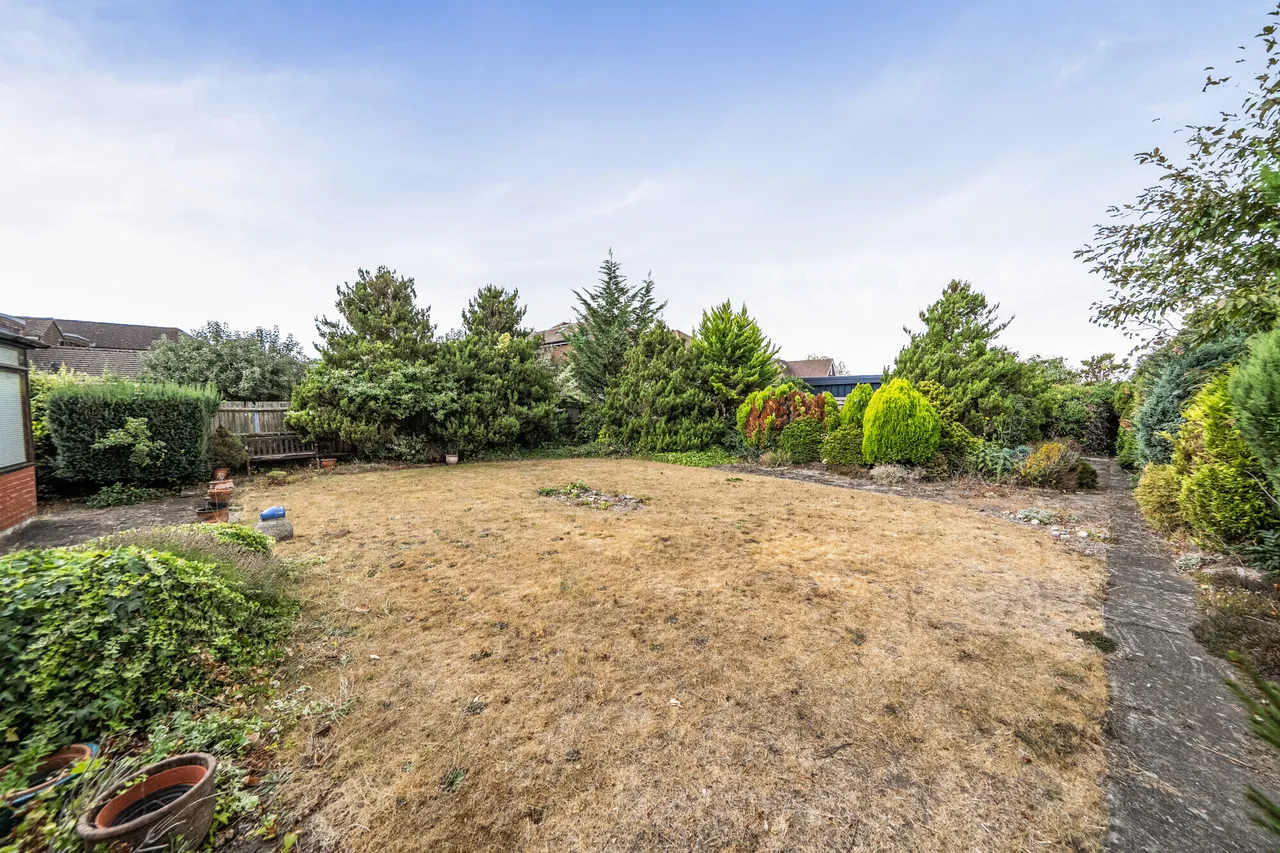 Park Lane, Reigate, RH2, photo 2