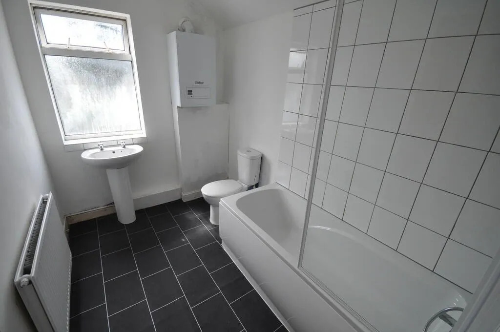 Queen Street, Burton-on-Trent, DE14, photo 7
