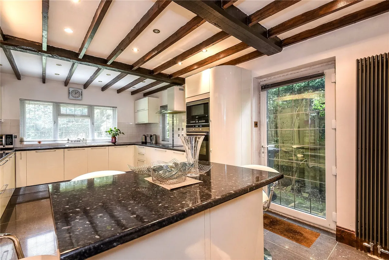South View Road, Pinner Fees Apply, HA5, photo 21