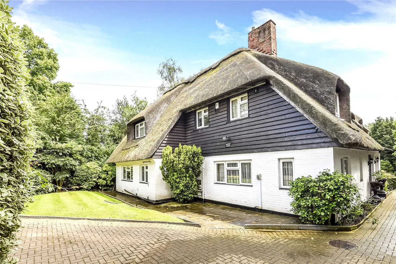 South View Road, Pinner Fees Apply, HA5, photo 4