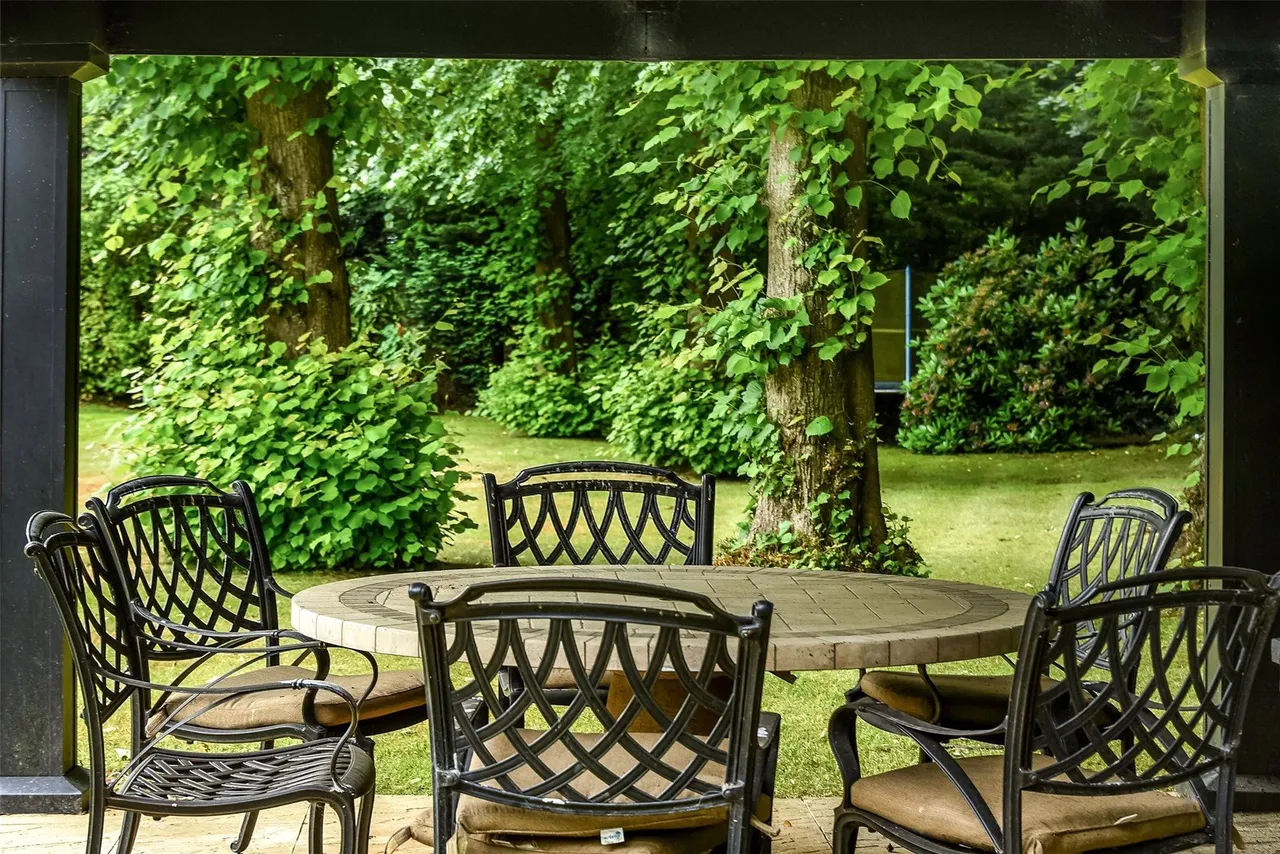 South View Road, Pinner Fees Apply, HA5, photo 24