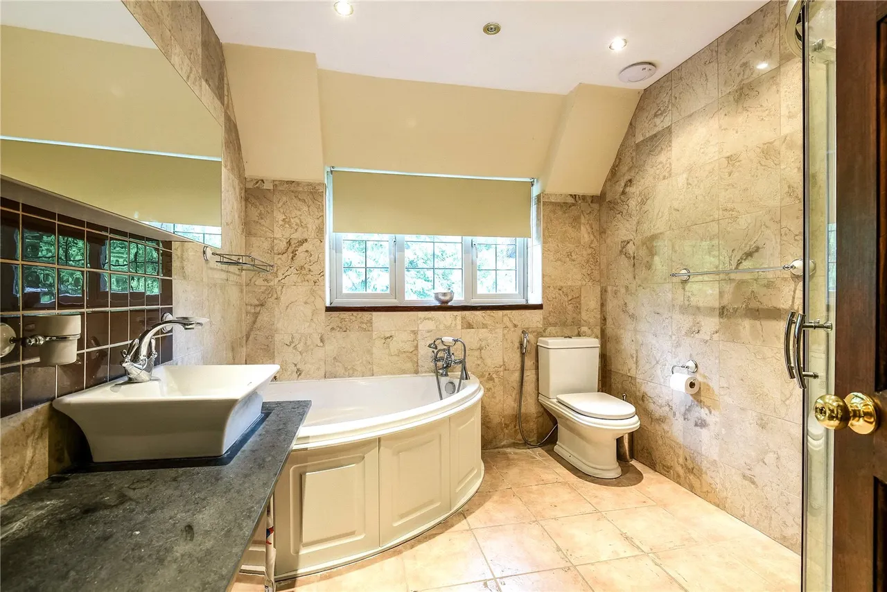 South View Road, Pinner Fees Apply, HA5, photo 11