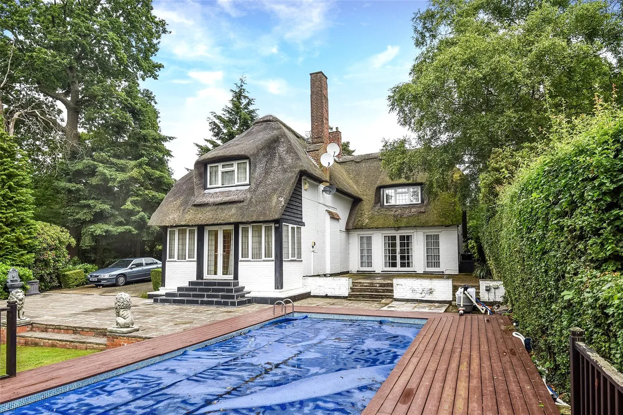 South View Road, Pinner Fees Apply, HA5, photo 28