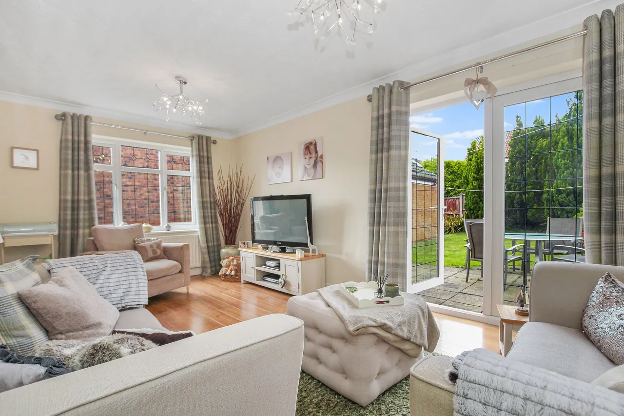 Saunderton Close, Haydock, WA11, photo 2