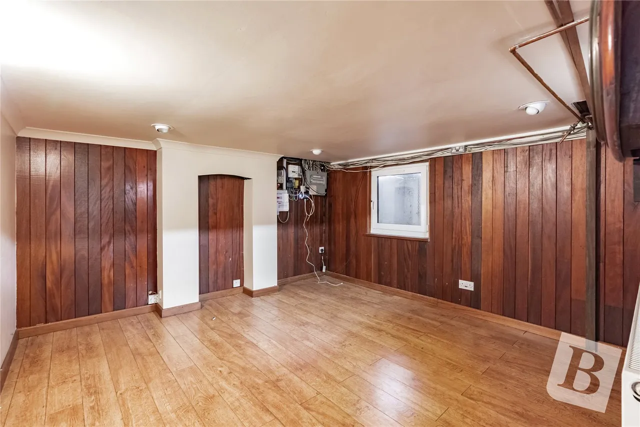 Whitehill Road, Gravesend, Kent, DA12, photo 8