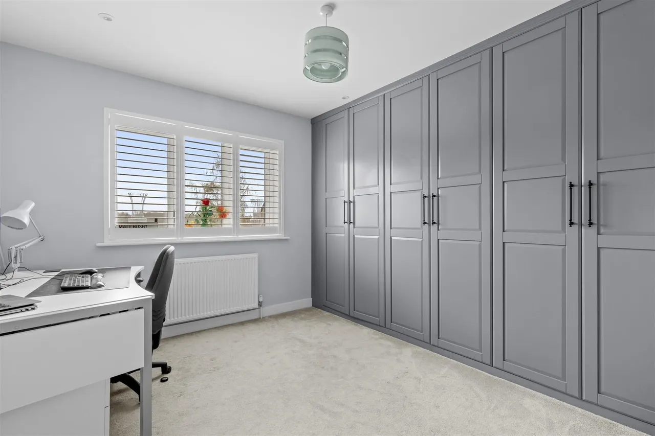 Windrush Court, High Wycombe, HP13, photo 8