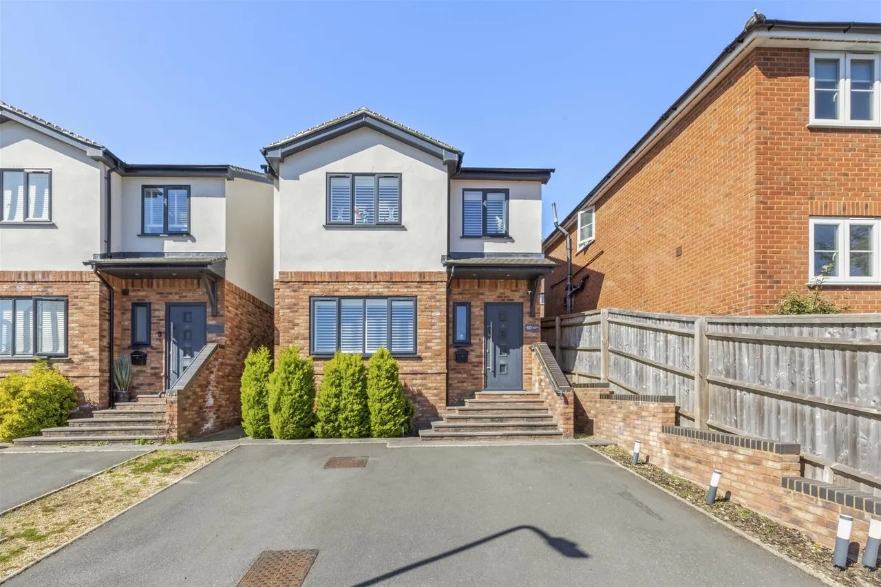 4 bed house for sale, Windrush Court, High Wycombe, HP13