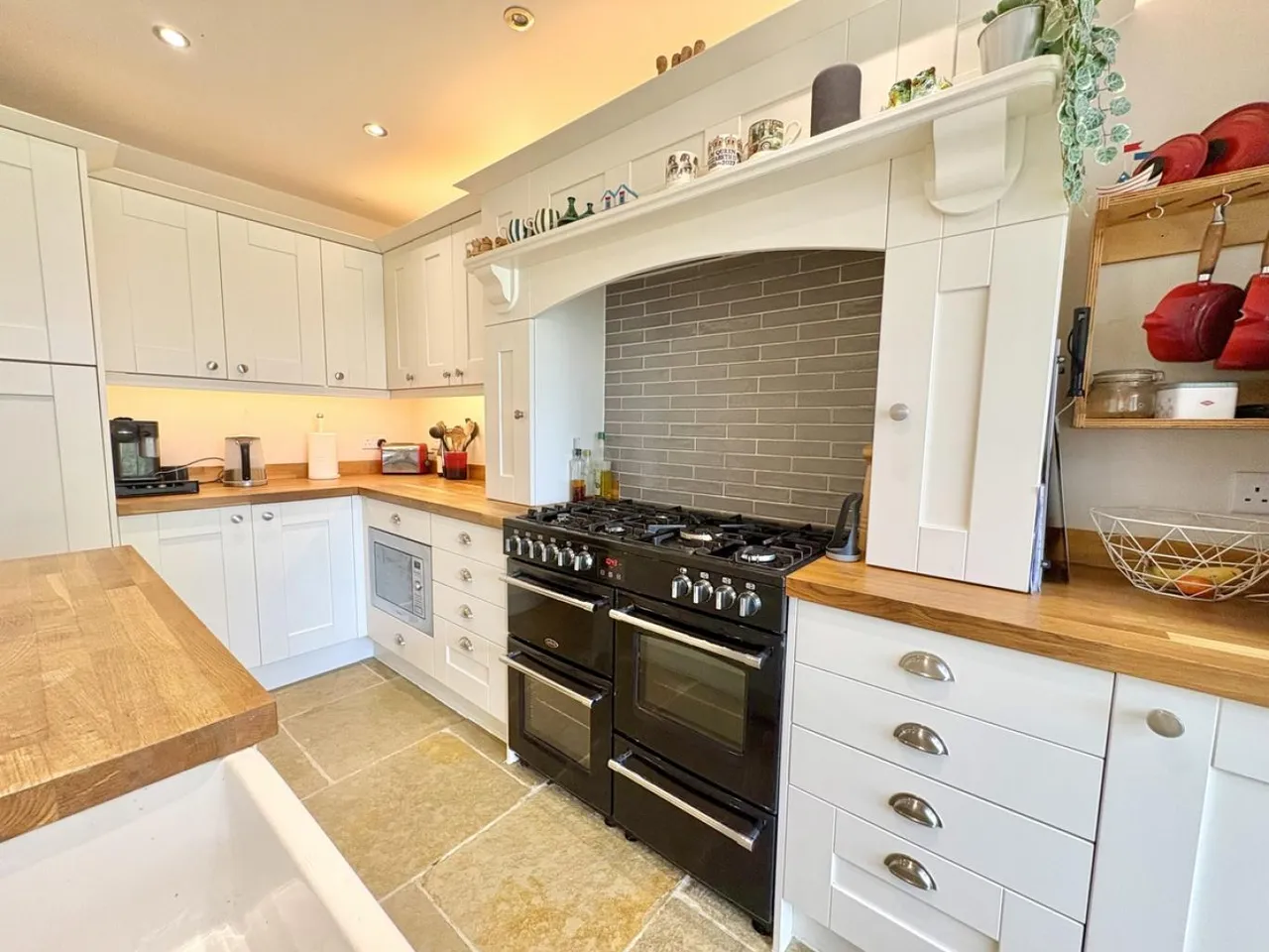 Dorchester Road, BH16, photo 8