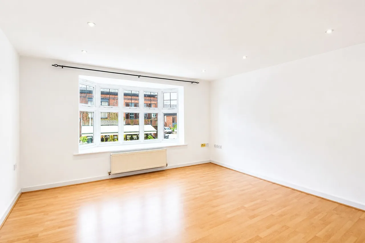 Chorlegh Grange Chapel Road, Alderley Edge, photo 2