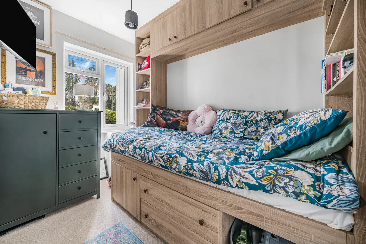 Gaston Bridge Road, Shepperton, TW17, photo 14