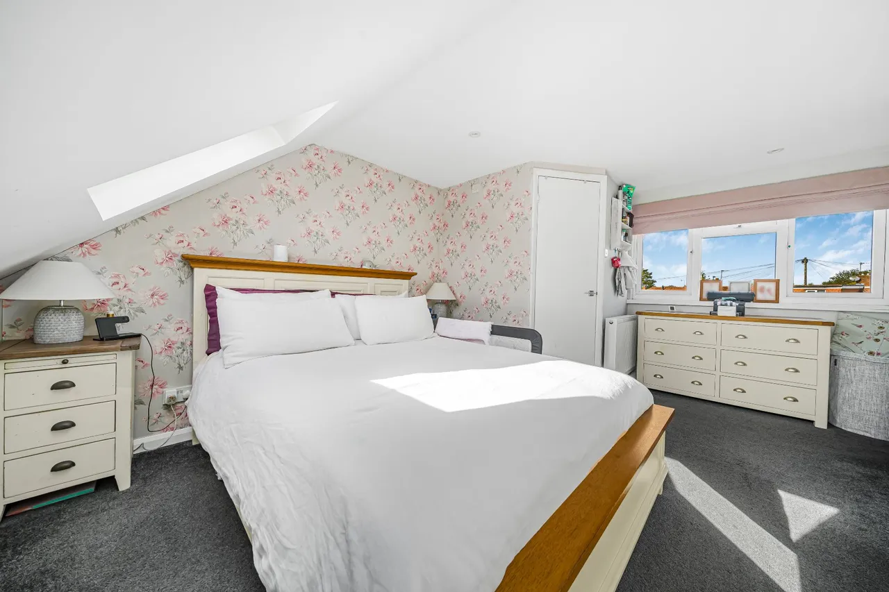Gaston Bridge Road, Shepperton, TW17, photo 10