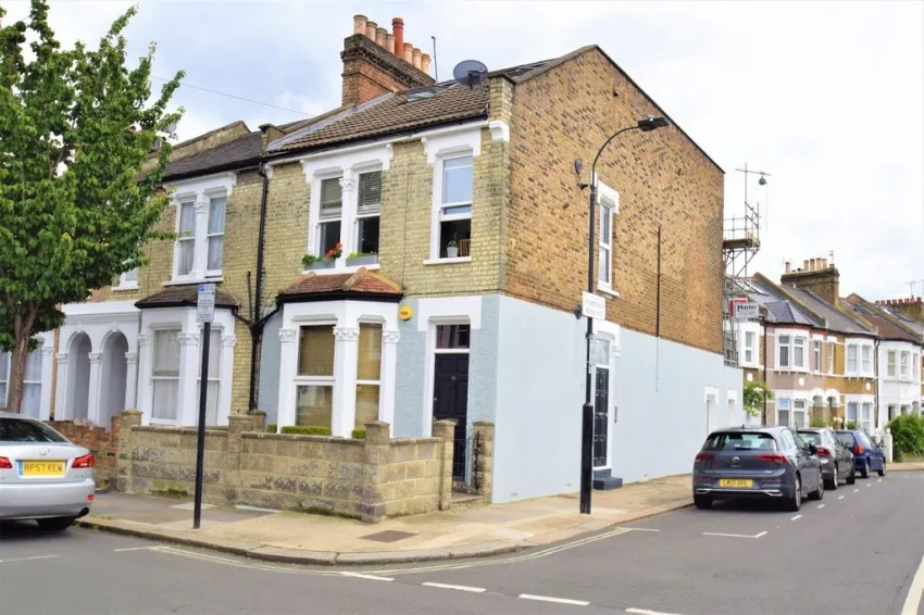 property for sale, Hadyn Park Road, W12