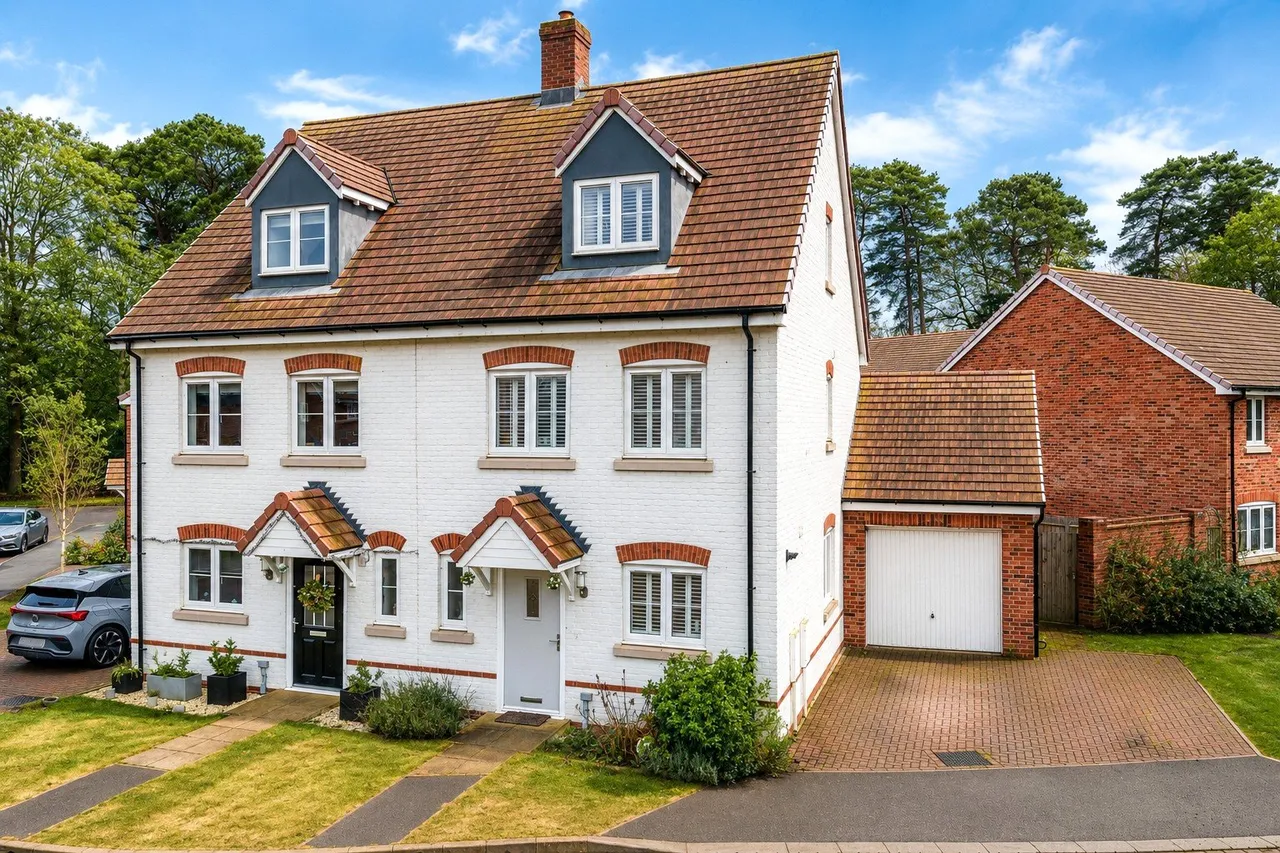 Charlie Brown Road, Burghfield Common, Reading, Berkshire, RG7 3FB, photo 13