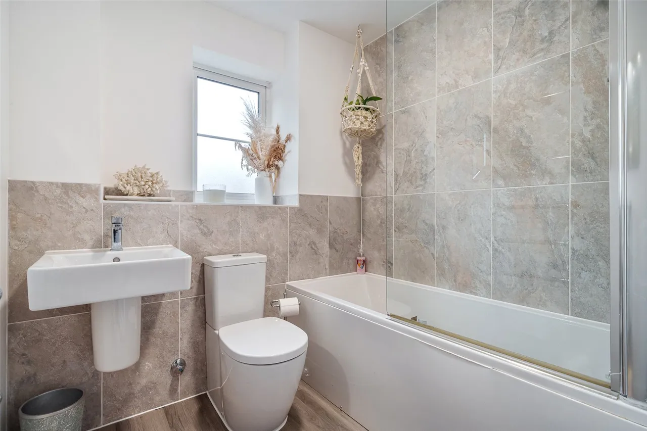 Charlie Brown Road, Burghfield Common, Reading, Berkshire, RG7 3FB, photo 5