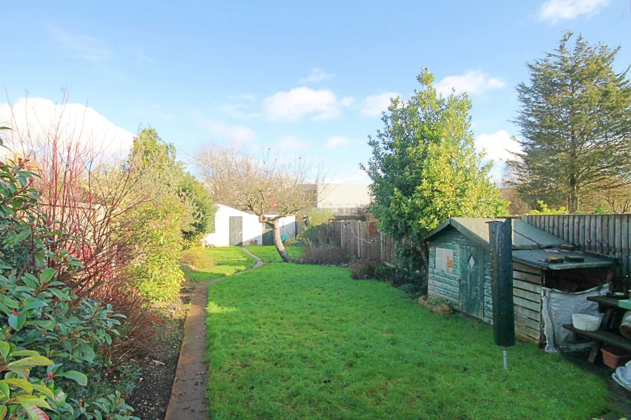 Bennetts Avenue, Greenford, UB6, photo 15