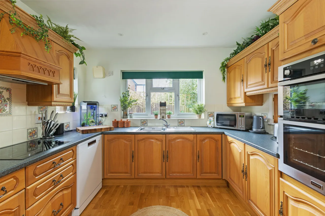 Western Dene, Hazlemere, HP15, photo 8
