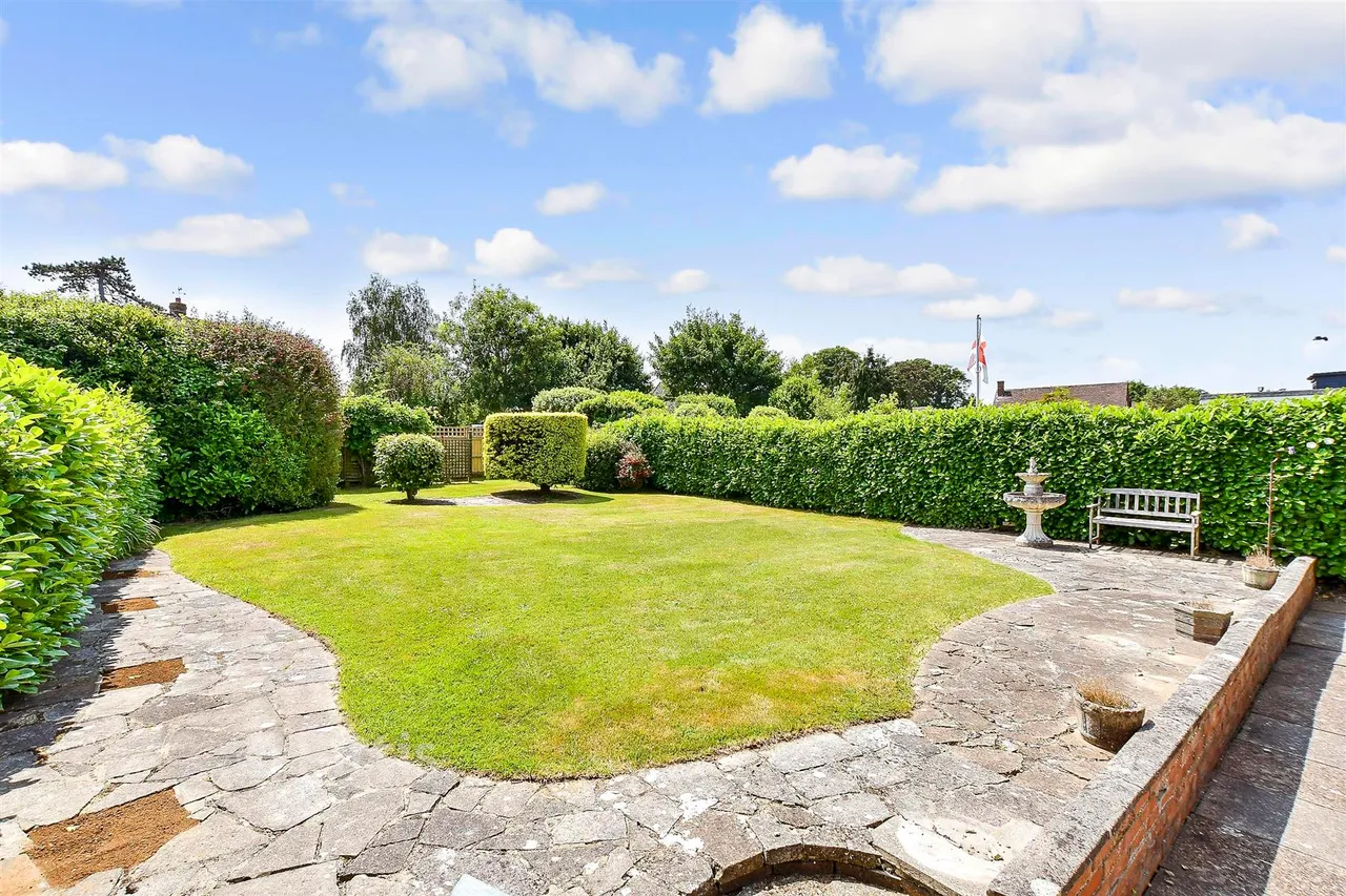 Ratcliffe Avenue, Ryde, PO33, photo 4